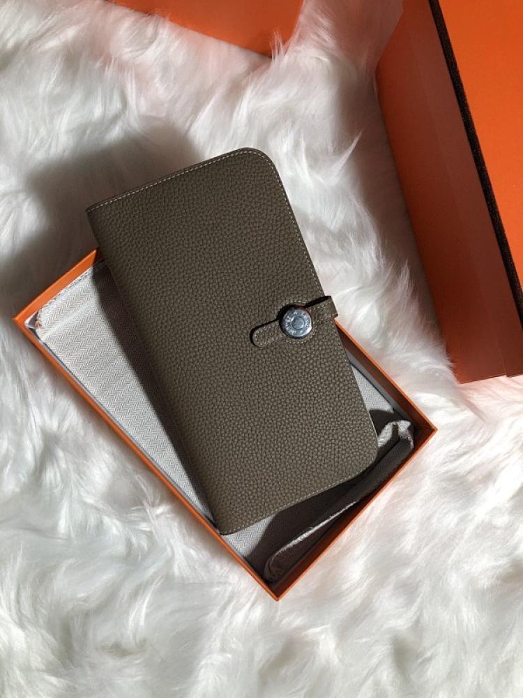 Luxury Wallet Style 349785458
