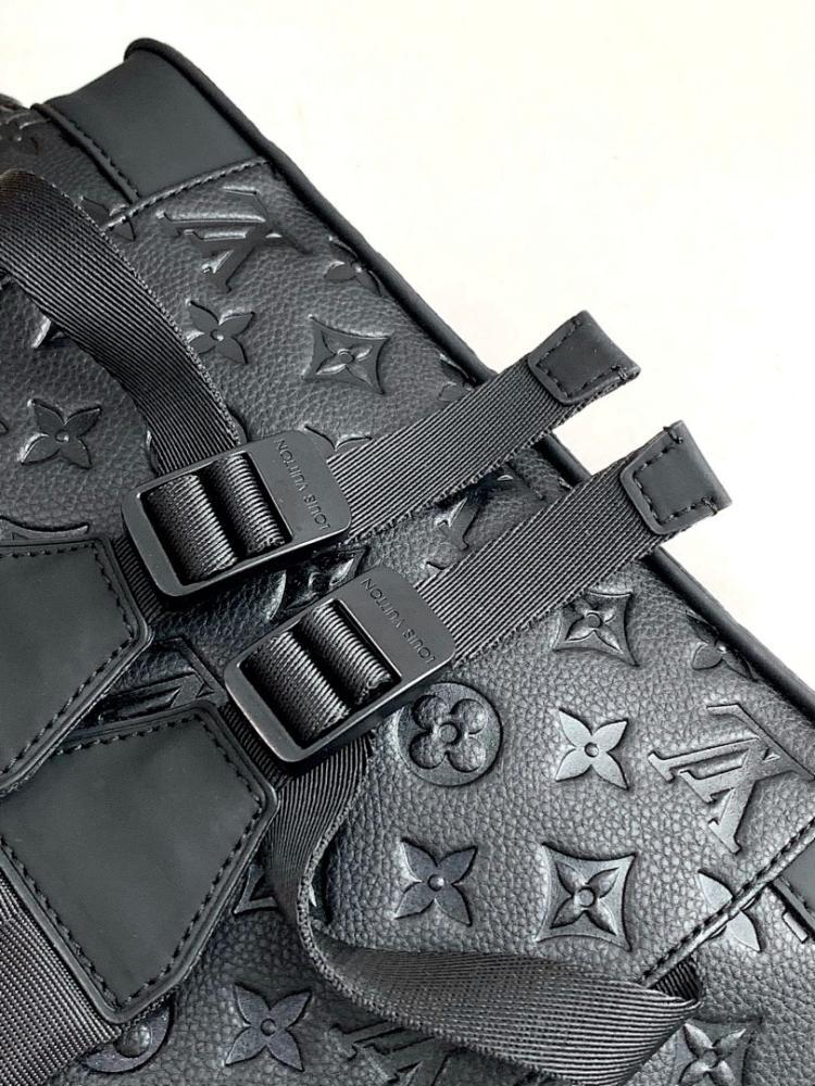Modern Italian-Inspired Leather Crossbody Bag 32x39x12cm