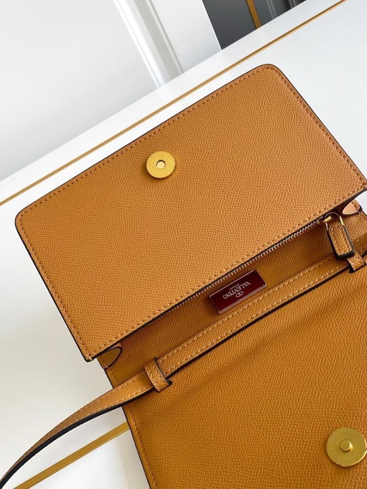 Modern Italian-Inspired Brown Embroidered Leather Bag Brown/Beige