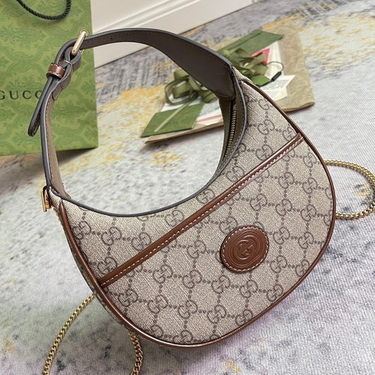 Modern Italian-Inspired Shoulder Bag 22x12.5x5cm