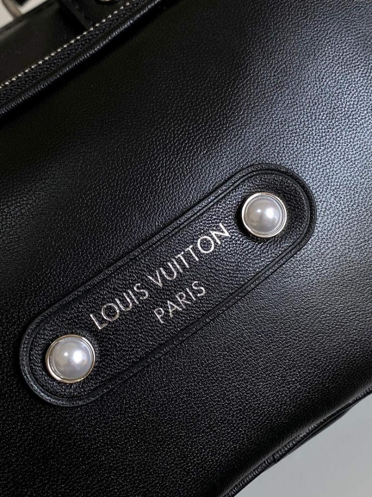 Italian-Inspired Elegant Leather Shoulder Bag 25x15x11cm