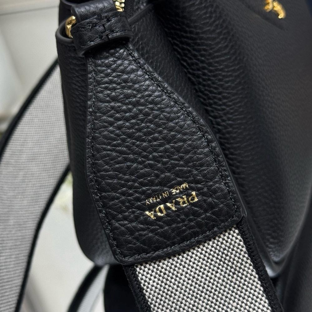 Leather Shoulder Bag Style 192447778