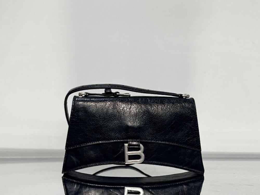 Classic Top Handle Bag Style 991924764