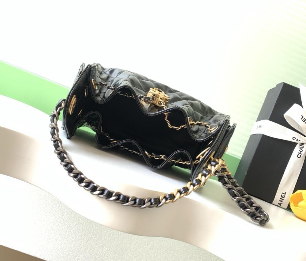 Classic Top Handle Bag Style 113300692