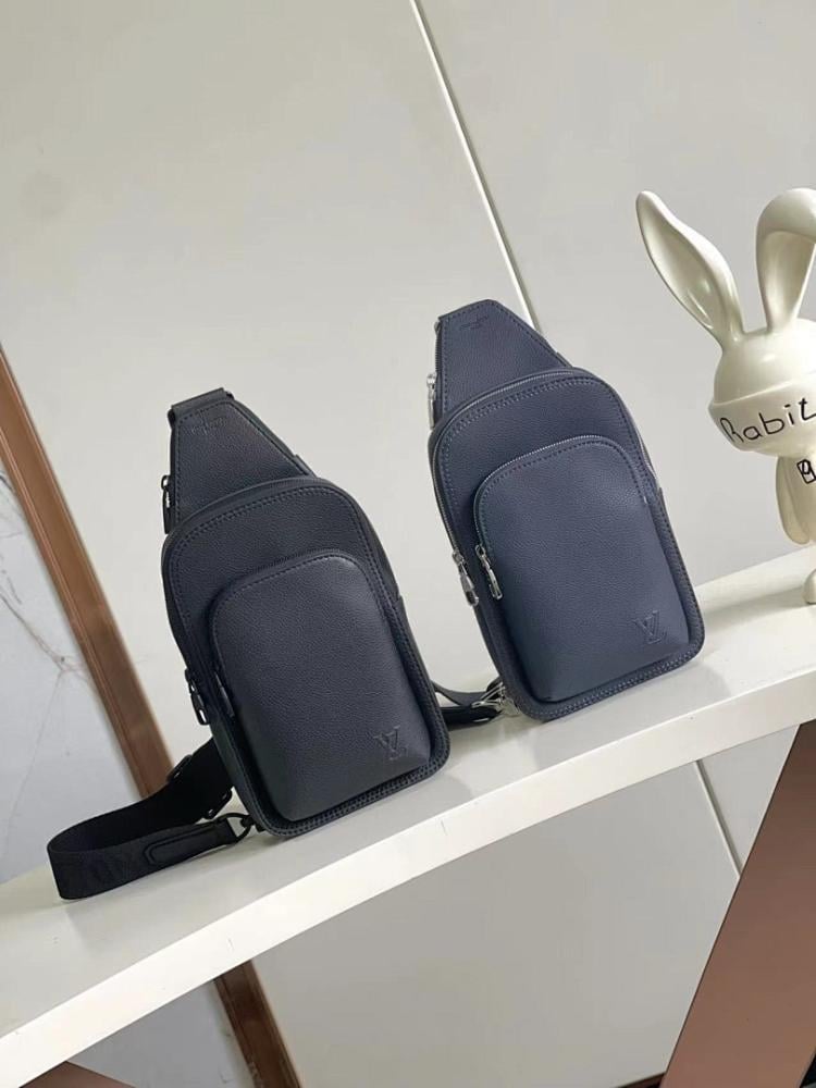 Modern Elegant Leather Shoulder Bag 16x33x5.5cm