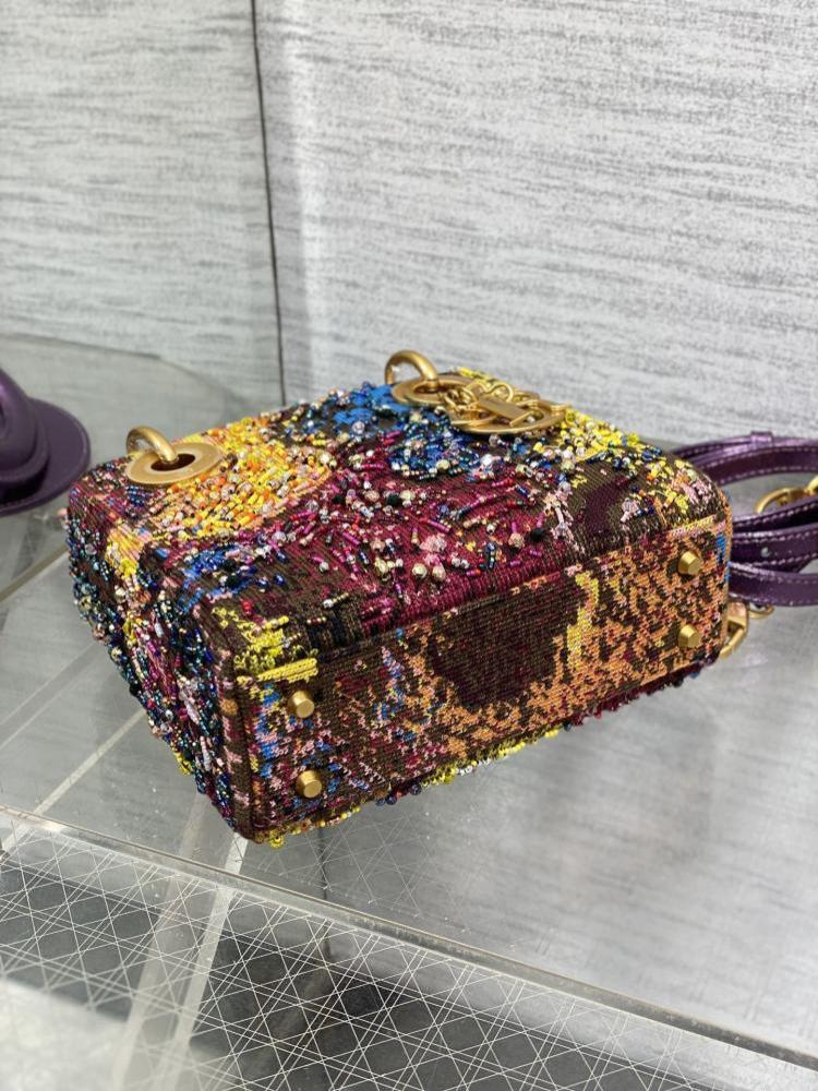 Embroidered Top Handle Bag Style 1065935794