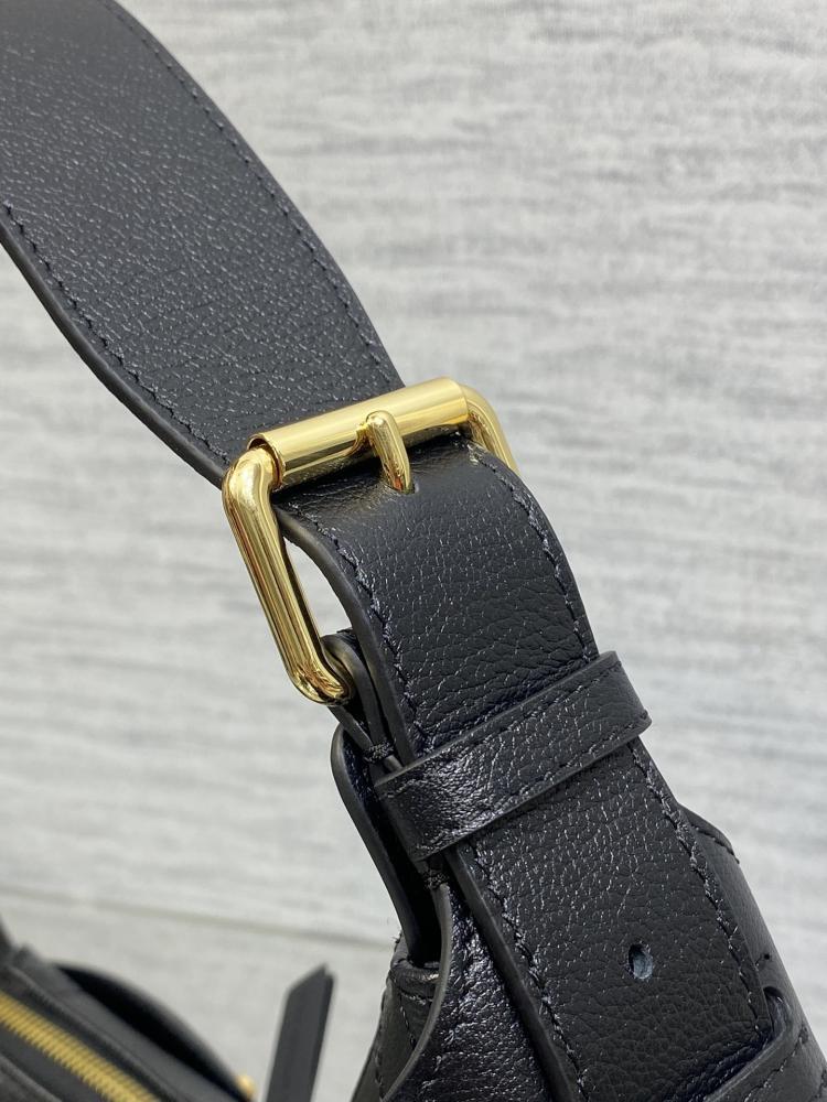 Leather Top Handle Bag Style 626902046