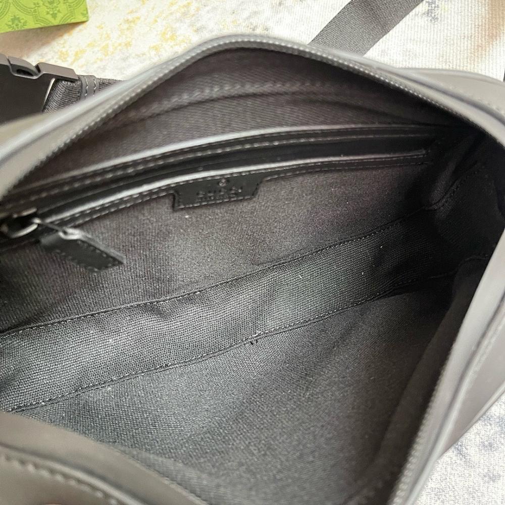 Modern Refined Top Handle Bag 24x24x5cm