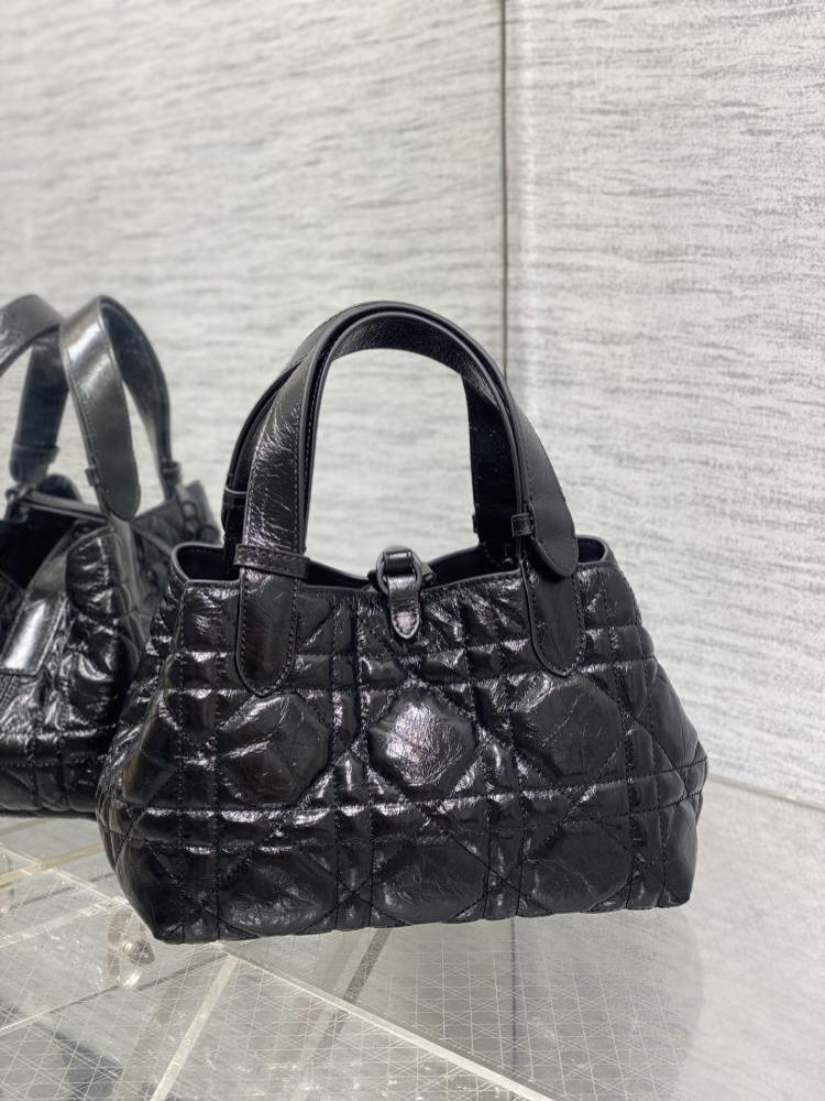 Top Handle Bag Style 143178986