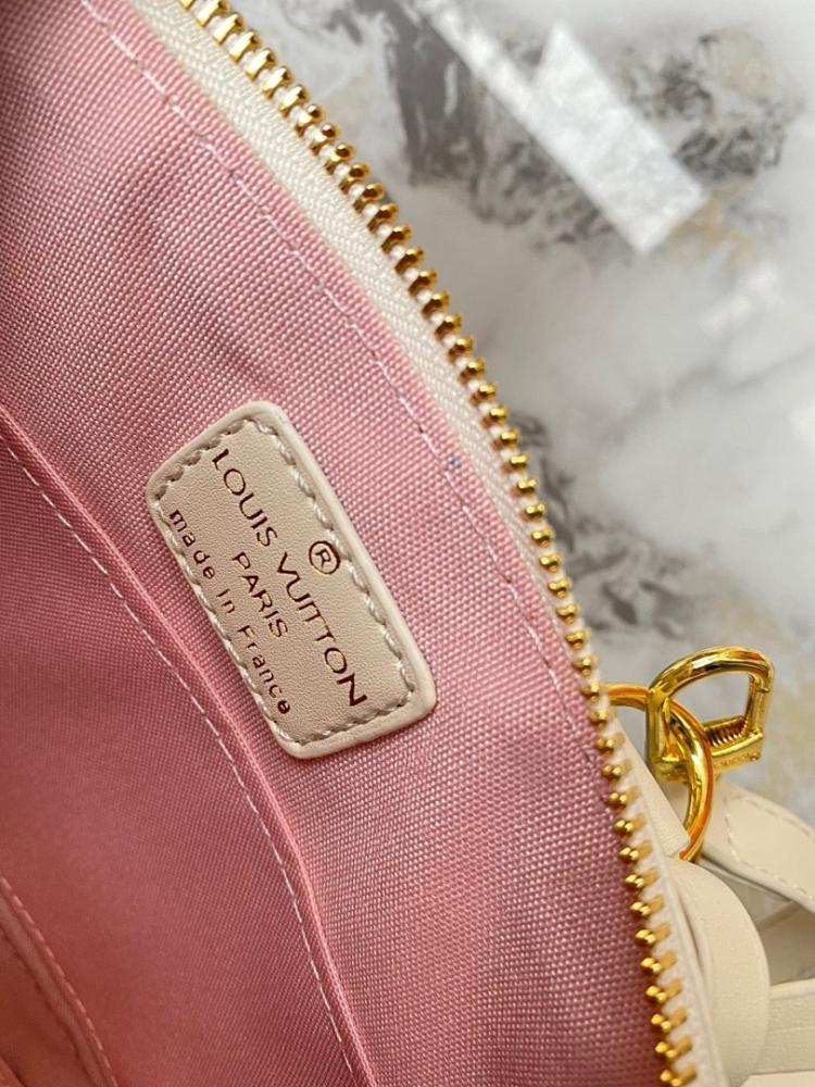 Stylish Woven Calfskin Crossbody Bag