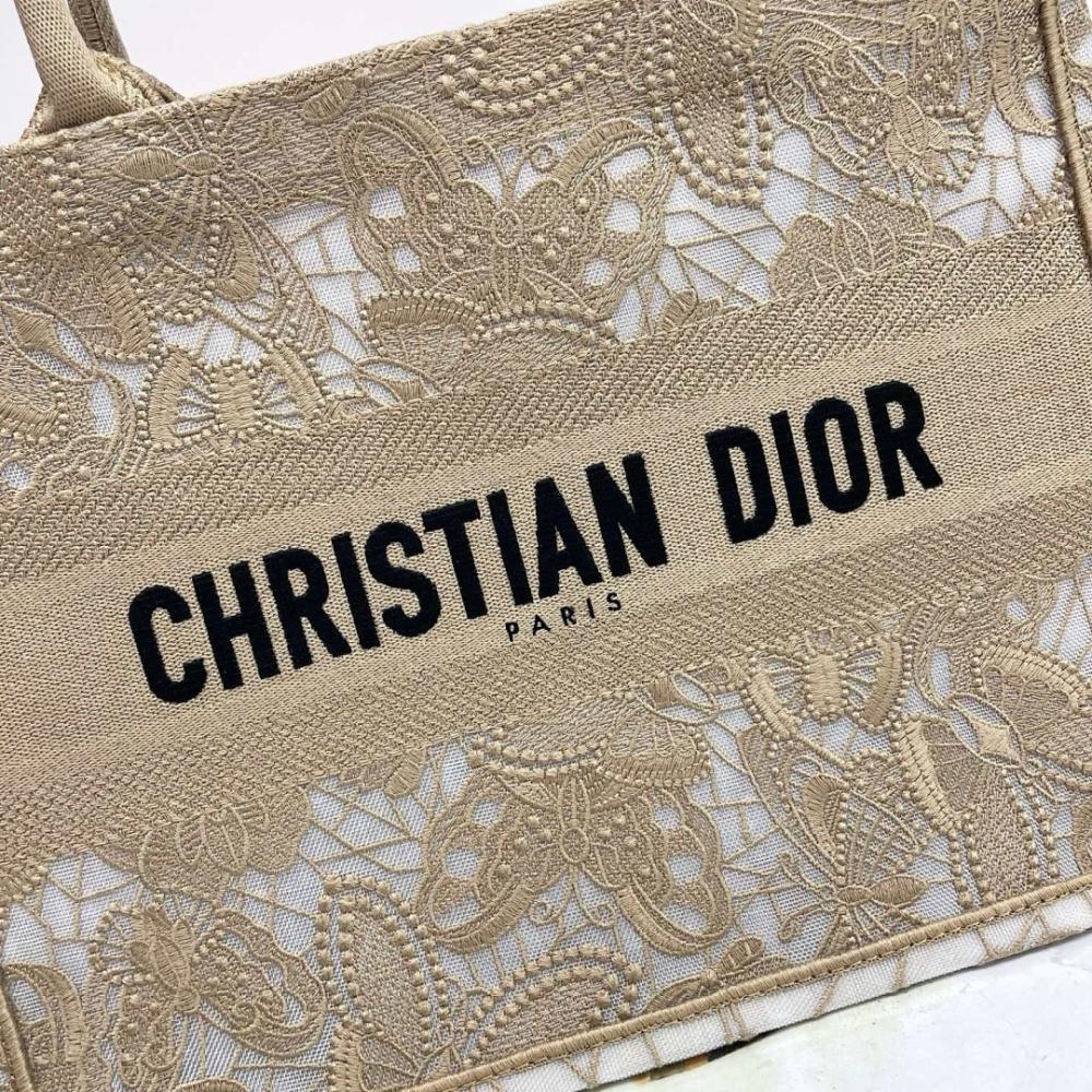 Stylish Embroidered Shoulder Bag 36x27.5x16.5cm