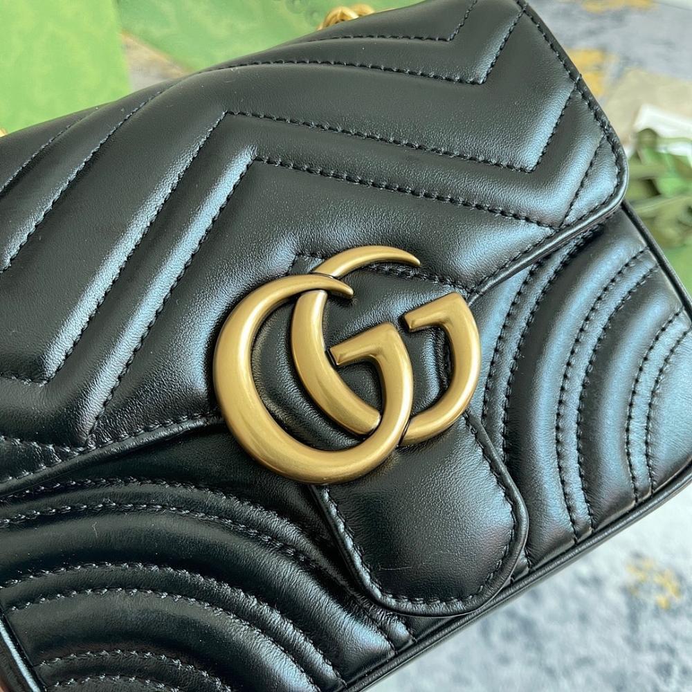 Modern Italian-Inspired Shoulder Bag 18x15x8cm