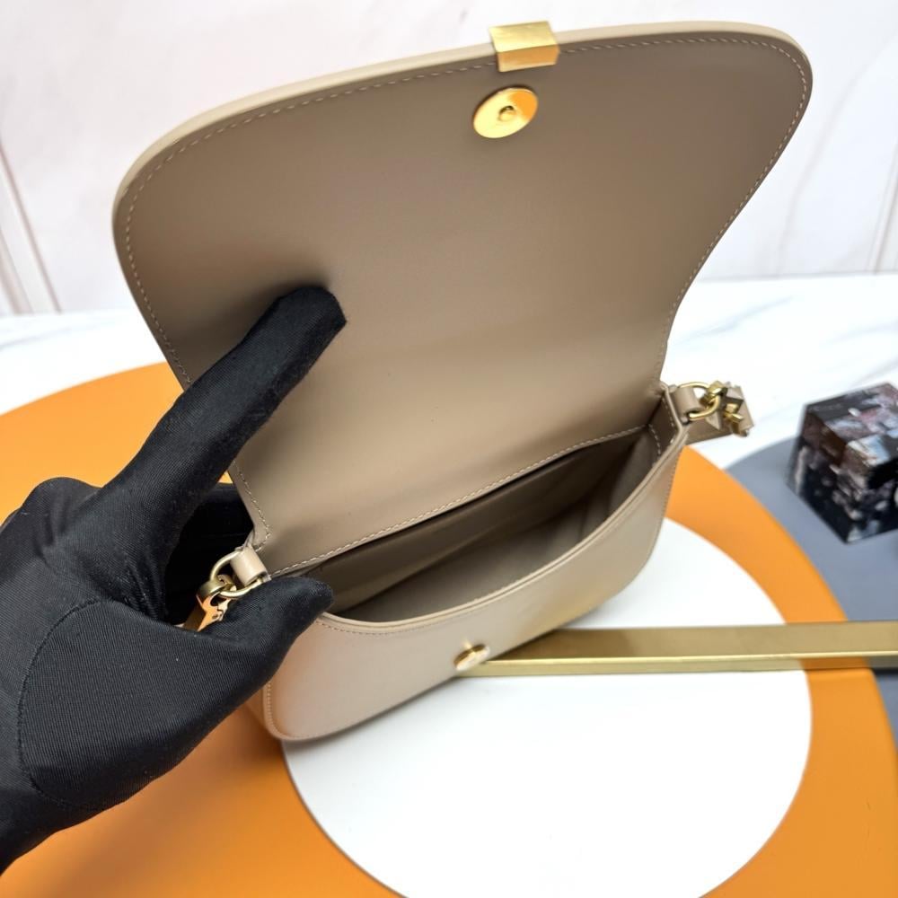 Calfskin Shoulder Bag Style 166665643