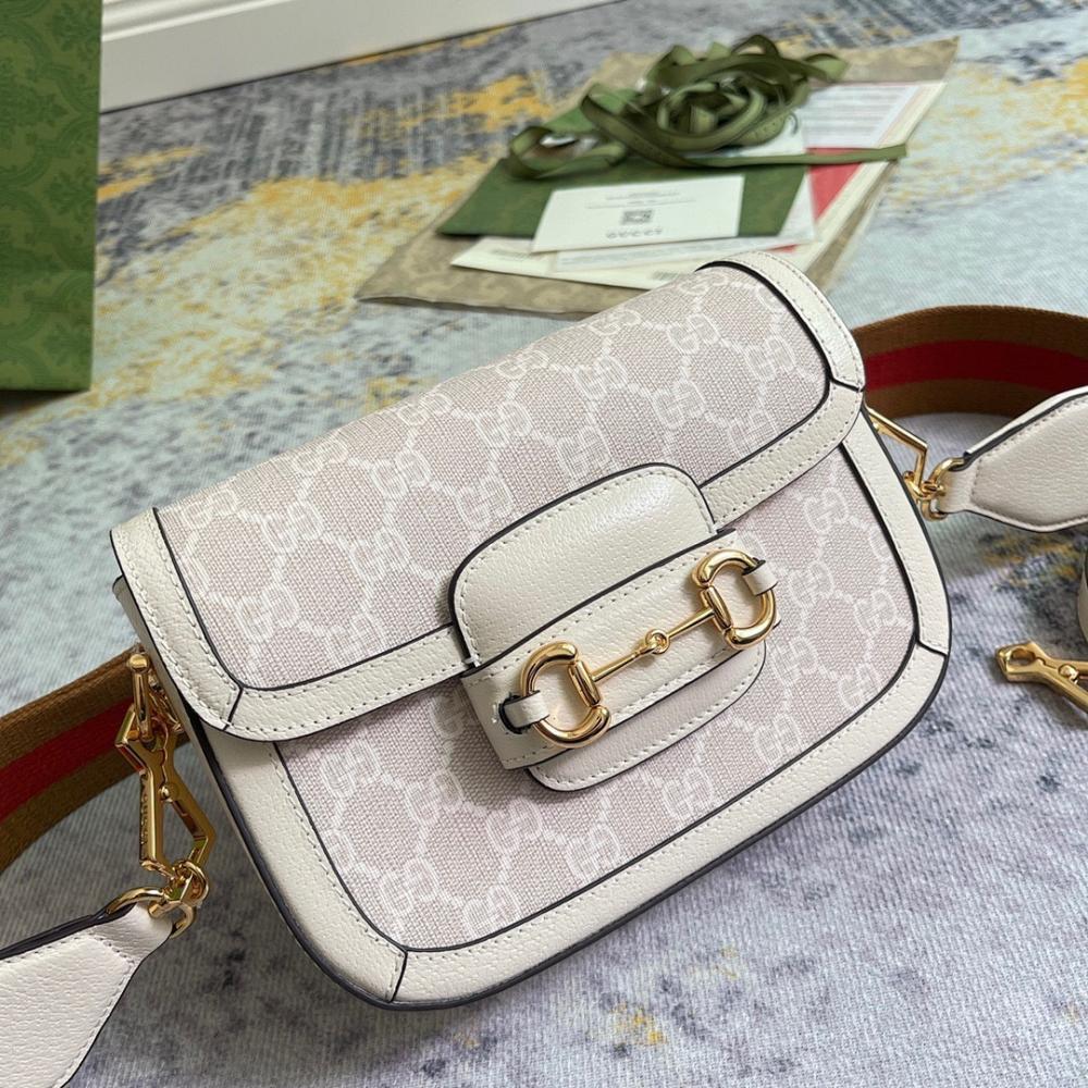 Modern Italian-Inspired Bag 20.5x14.5x5cm
