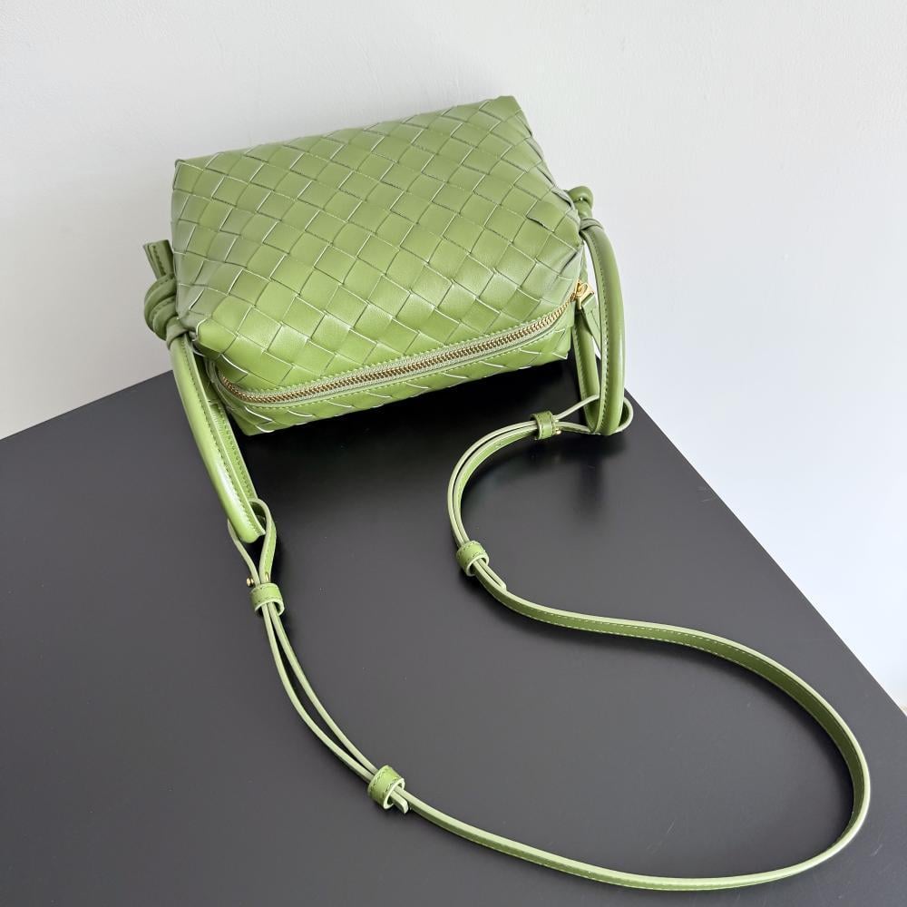 Elegant Top Handle Bag Style 887205388