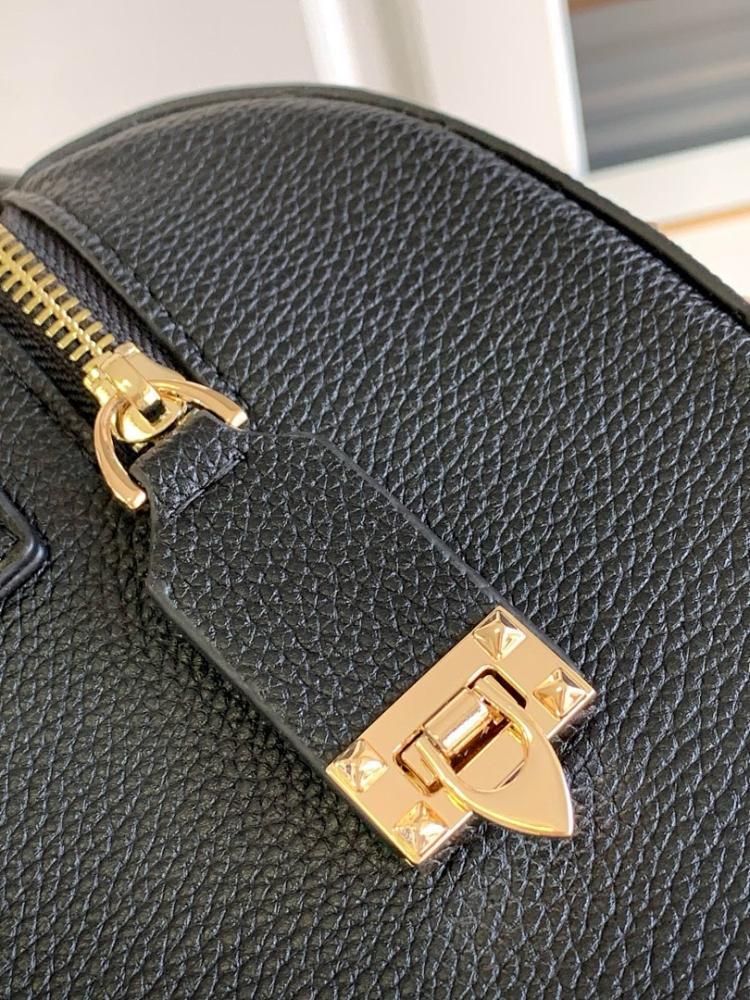 Classic Luxury Leather Shoulder Bag 24x13x16cm