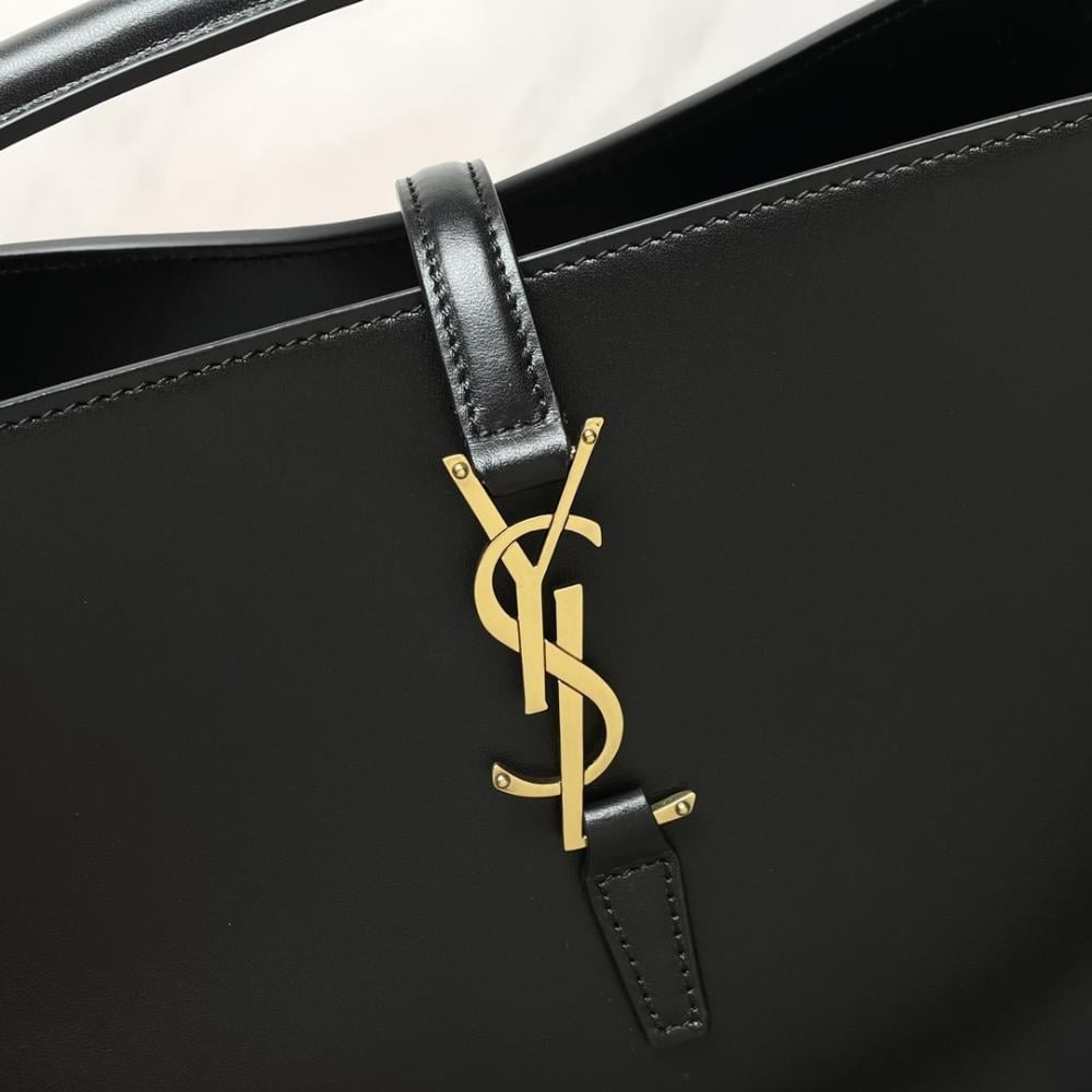 Calfskin Bucket Bag Style 1178508331