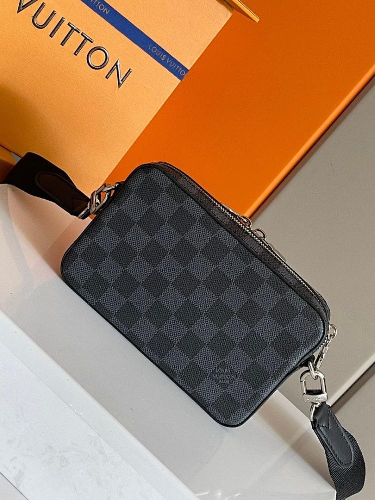 Modern Luxury Leather Shoulder Bag 18.5x11x6.5cm