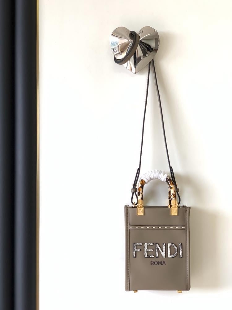 Top Handle Bag Style 158557574