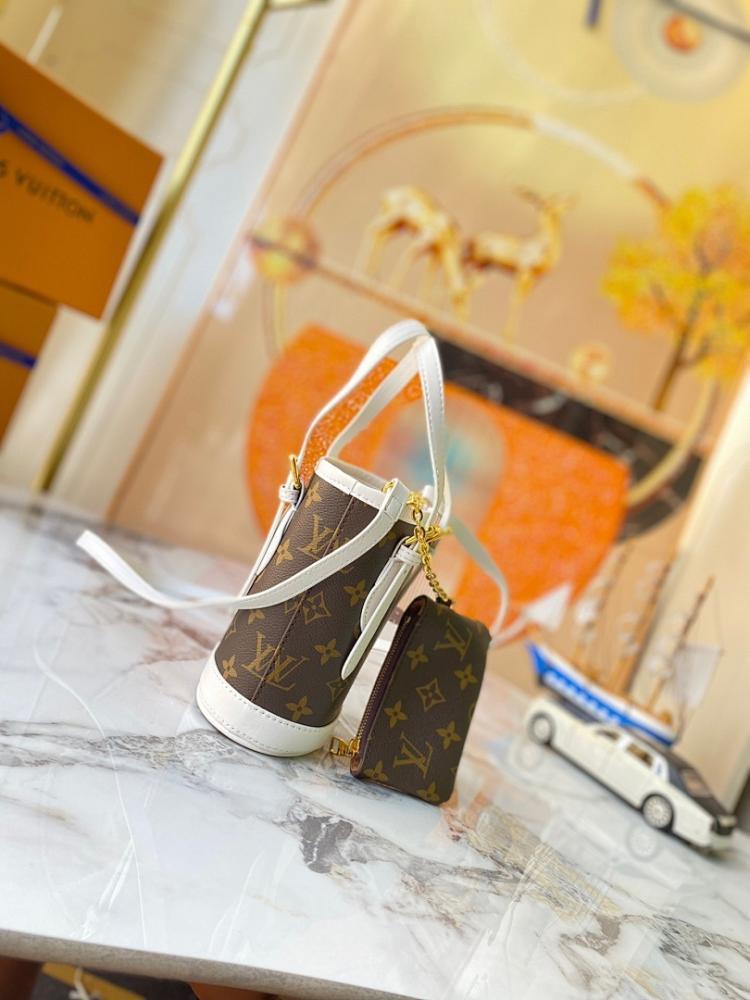 Modern Leather Bucket Bag 13x17x9cm
