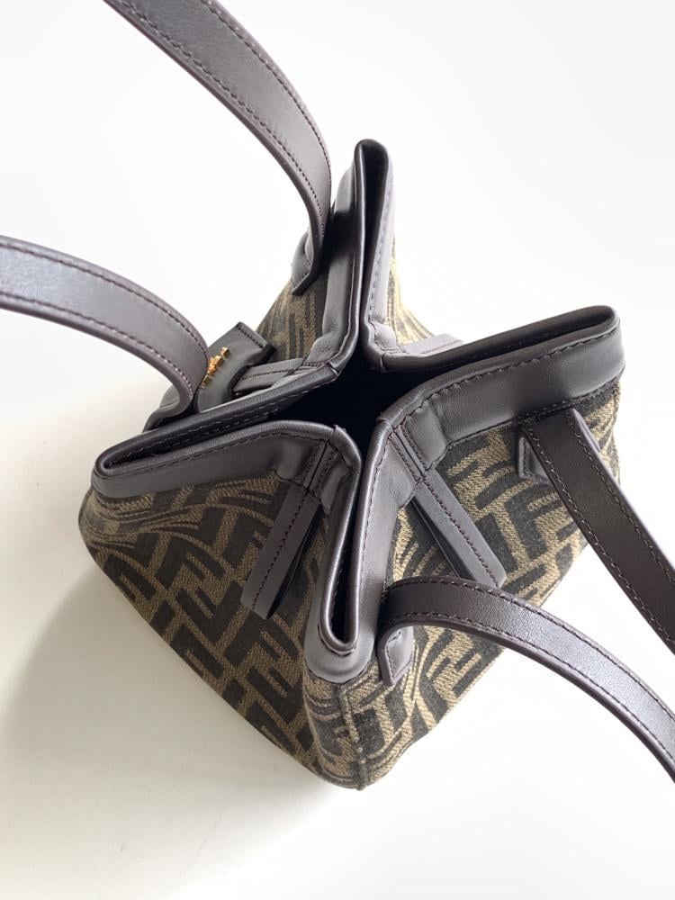 Bucket Bag Style 913027760