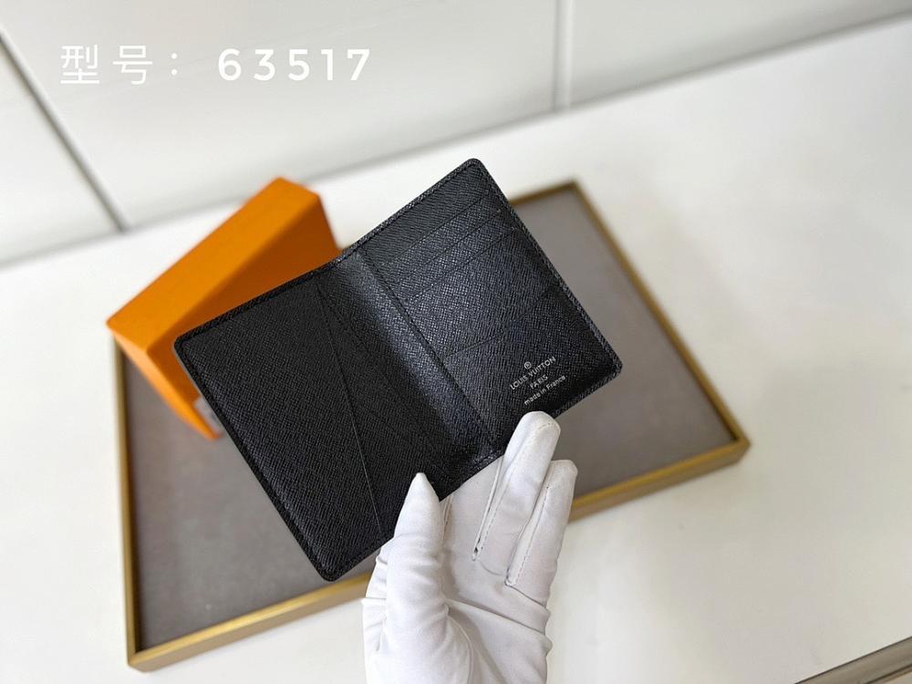 Stylish Refined Leather Wallet 7x11cm