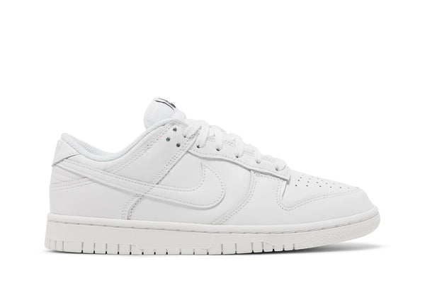 Wmns Dunk Low 'Triple White'