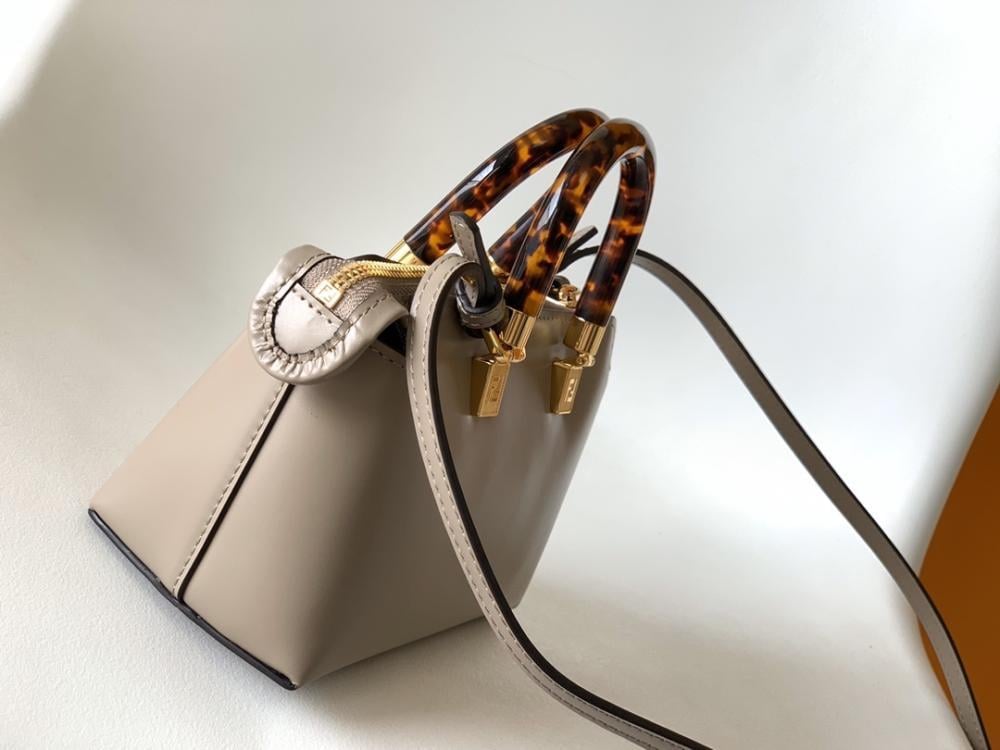 Top Handle Bag Style 314752382