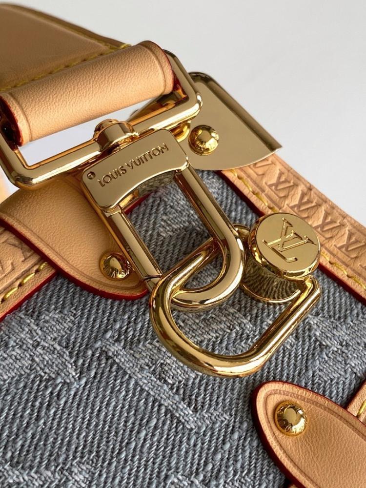 Stylish Refined Monogram Leather Top Handle Bag 23.5x16x8.5cm