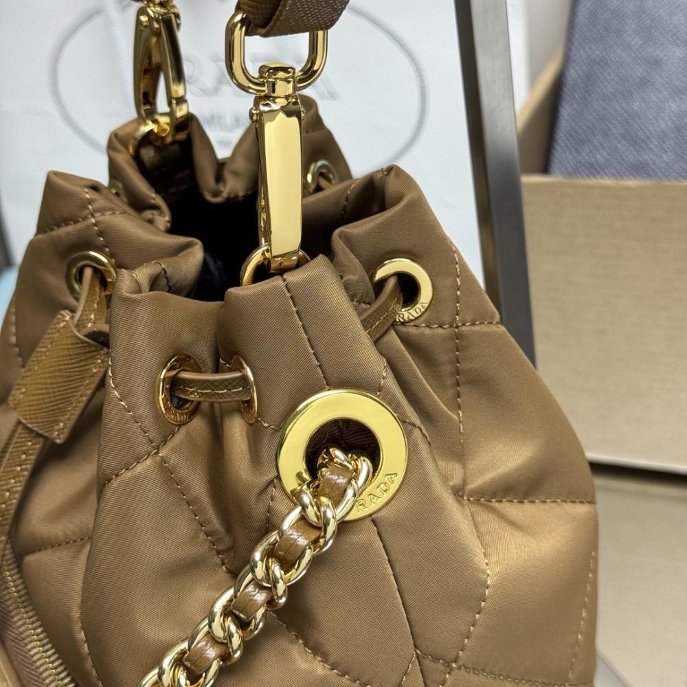 Bucket Bag Style 196584045
