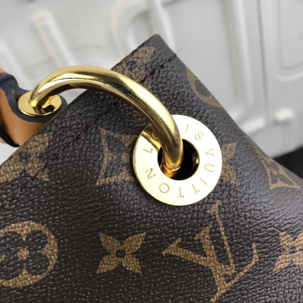 Top Handle Bag Style 472473031