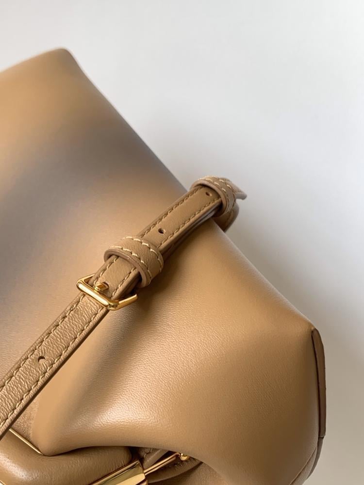 Lambskin Wallet Style 708841421