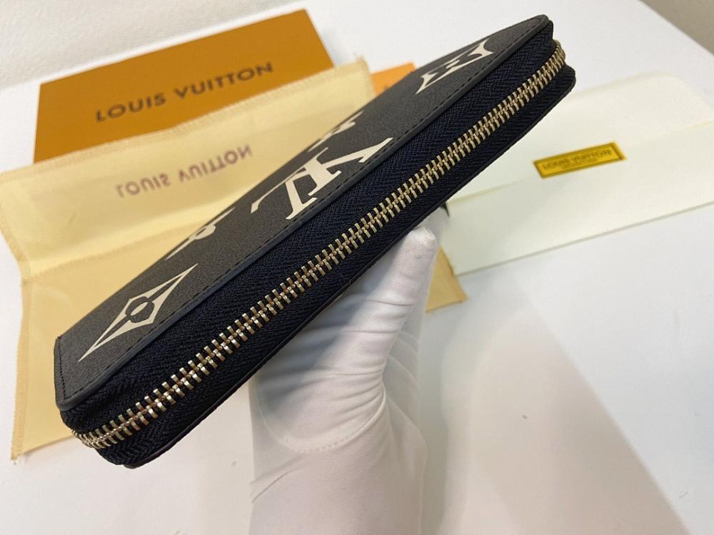 Classic Premium Leather Wallet 19.5x10cm