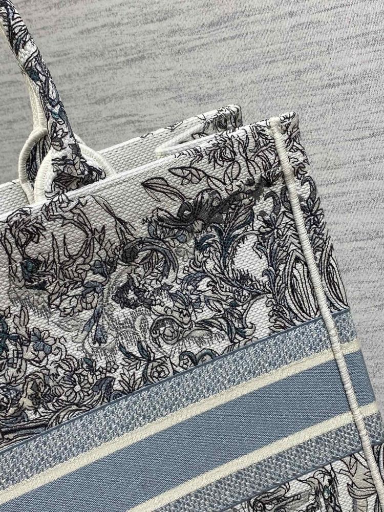 Embroidered Tote Bag Style 218978900