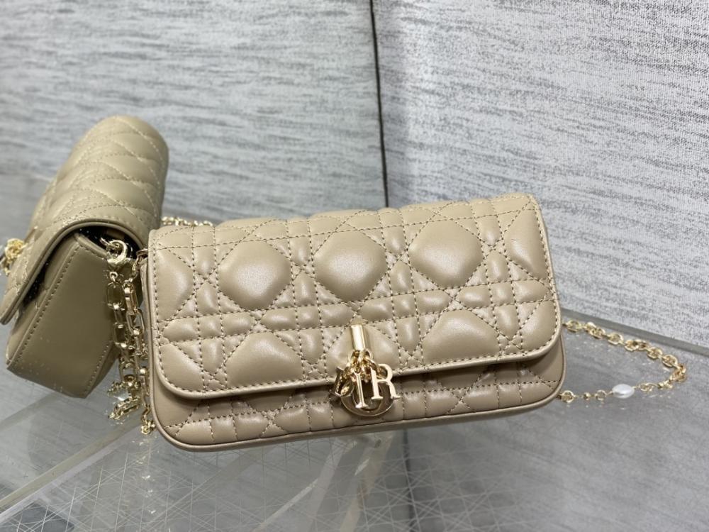 Top Handle Bag Style 580413539