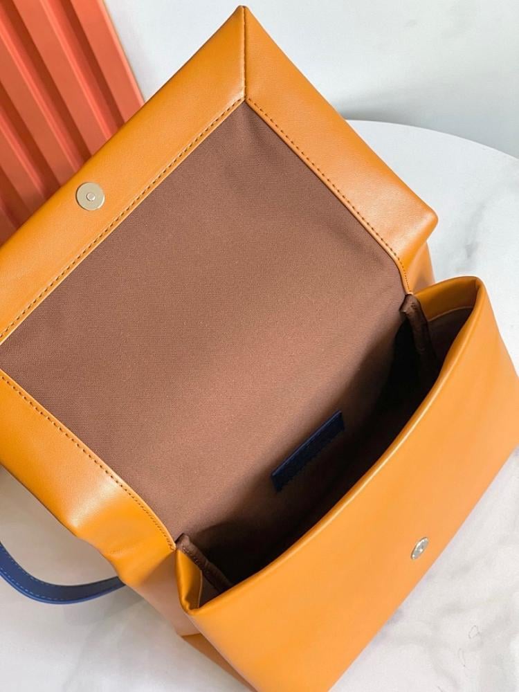 Elegant Refined Leather Tote Bag 24x19x18cm