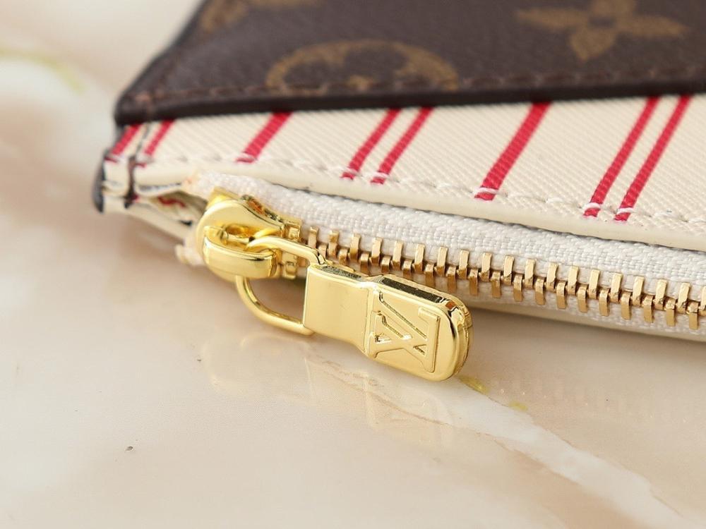 Luxury Stylish Monogram Leather Bag 23x11x2cm