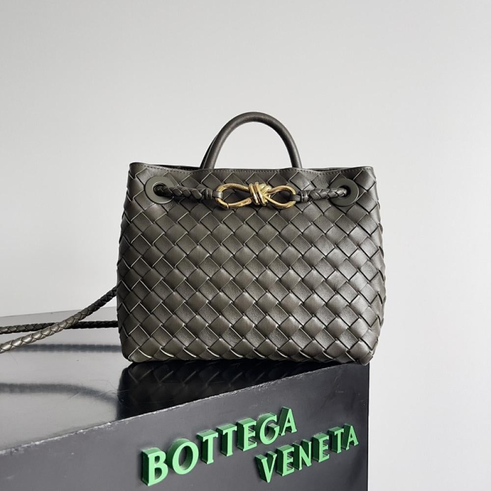 Classic Leather Top Handle Bag Style 211327640