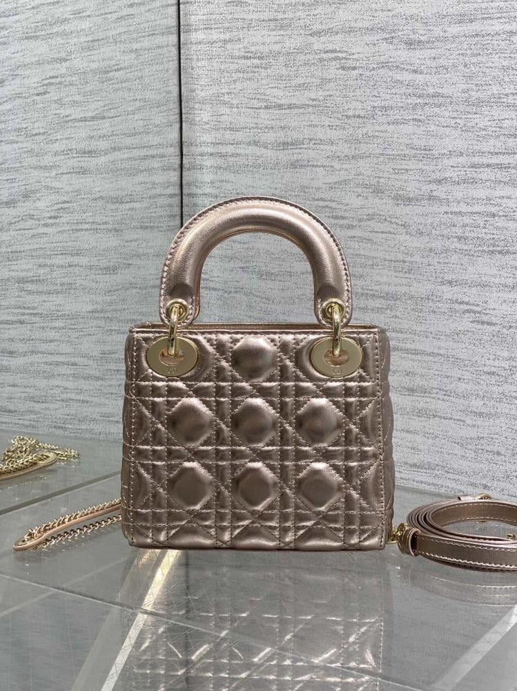 Luxury Top Handle Bag Style 687370052
