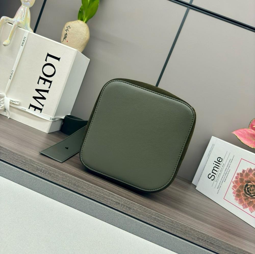 Luxury Elegant Shoulder Bag 24.5x23.5x28cm