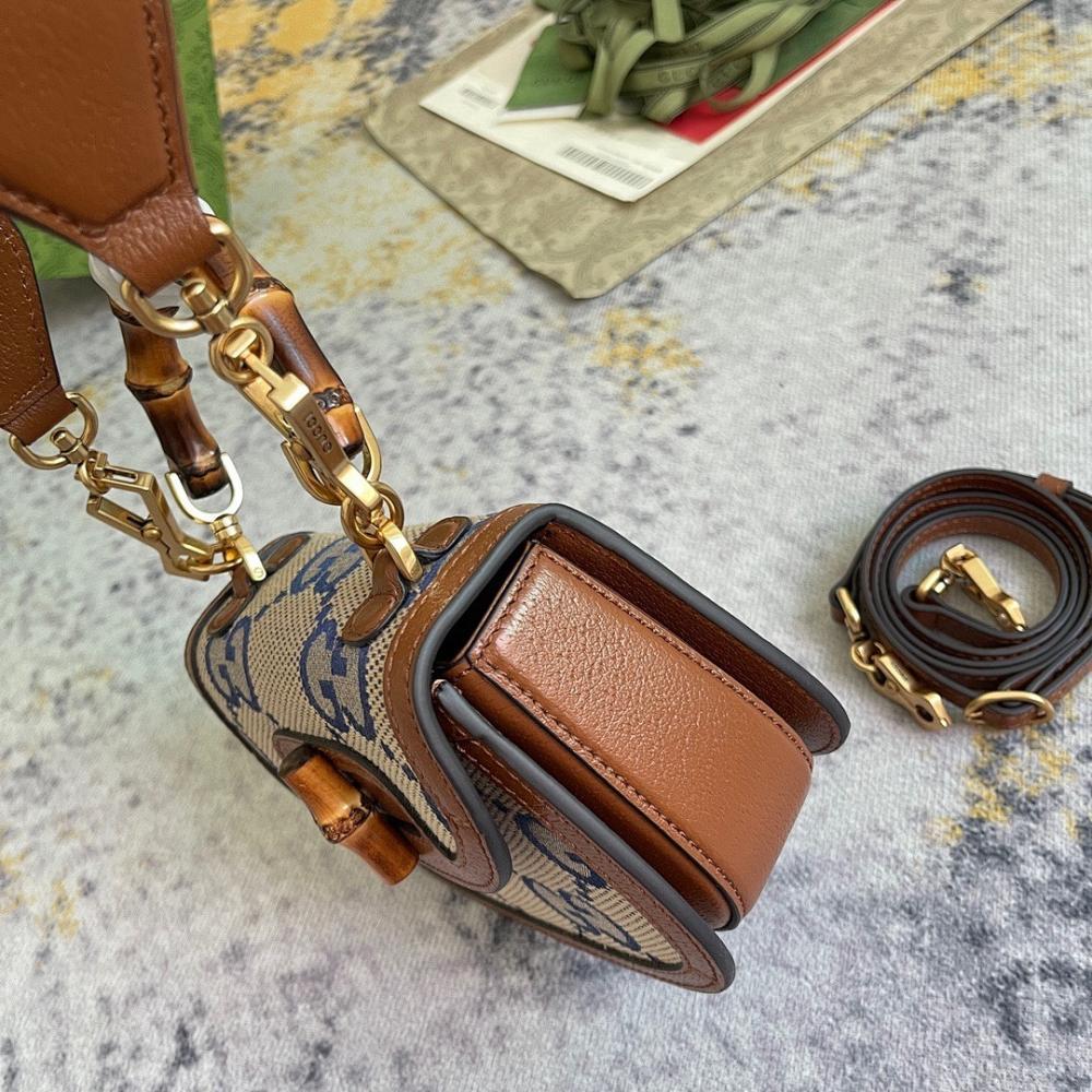 Modern Refined Top Handle Bag 17x12x7.5cm