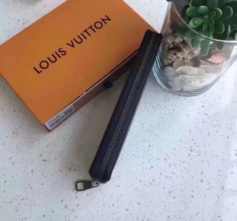 Stylish Calfskin Wallet