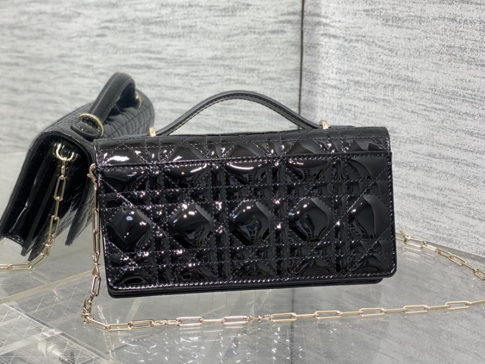Leather Wallet Style 445474288