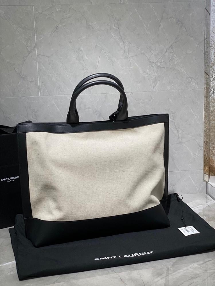 Modern Tote Bag