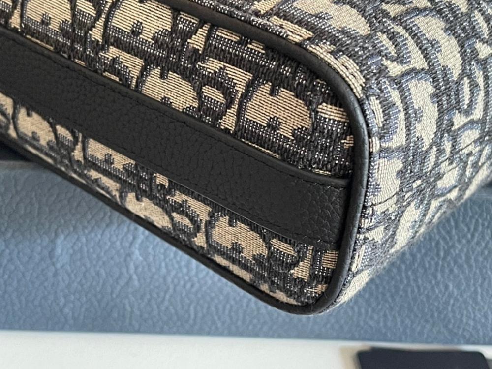 Modern Premium Black Printed Calfskin Shoulder Bag Black/Beige 29x21x7cm