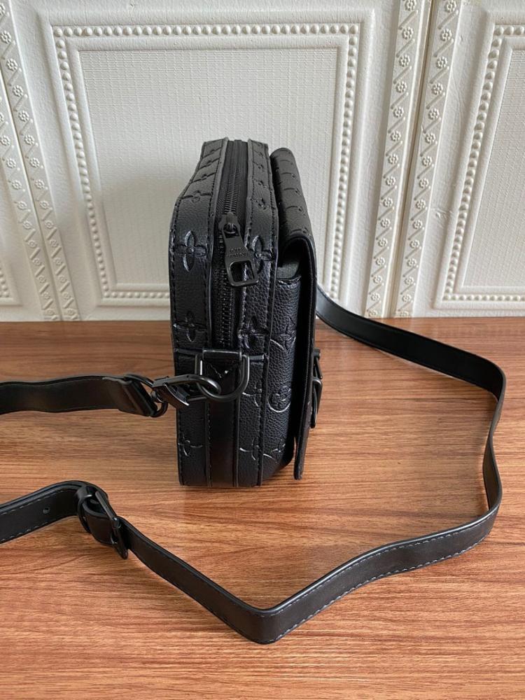 Classic Elegant Shoulder Bag