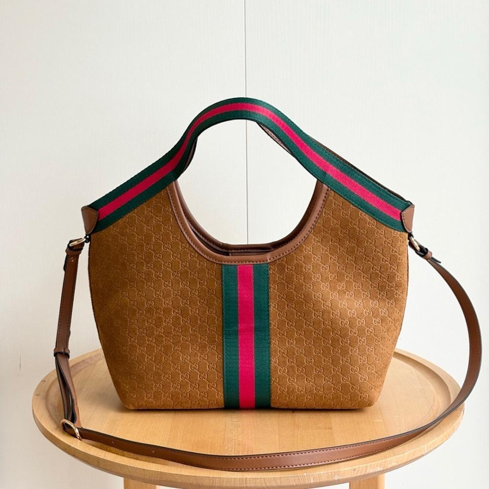 Classic Refined Crossbody Bag 25x20x15cm