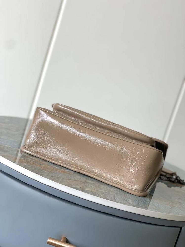 Top Handle Bag Style 1095775842