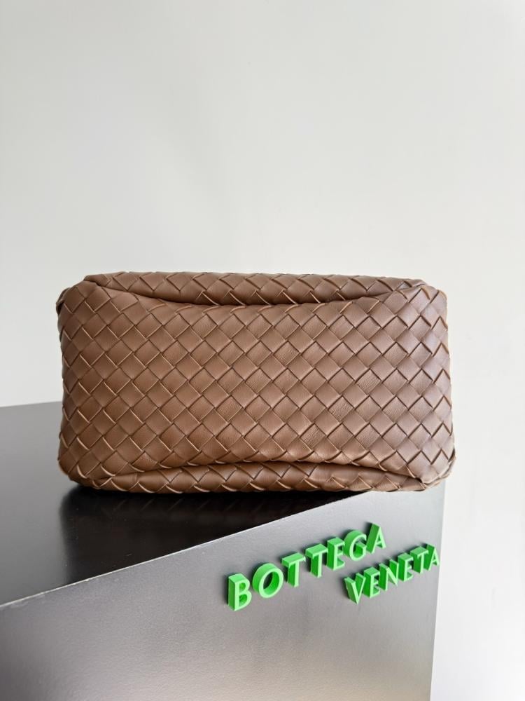 Elegant Leather Shoulder Bag