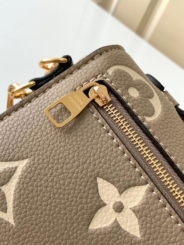 Stylish Calfskin Shoulder Bag 21.5x13.5x6cm